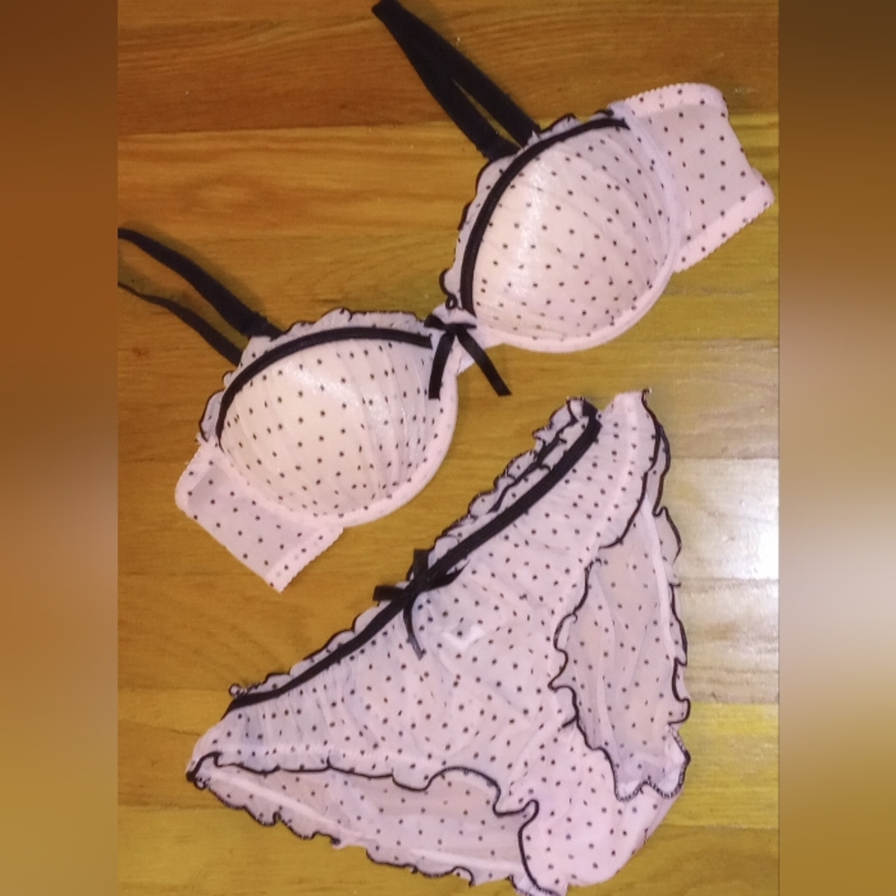 Pink Polka Dot Bra& Bikini Panty Set NEW medium 32 B/C